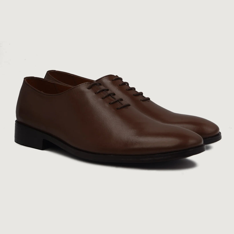 Director Wholecut Brun Leather Shoes for Herre