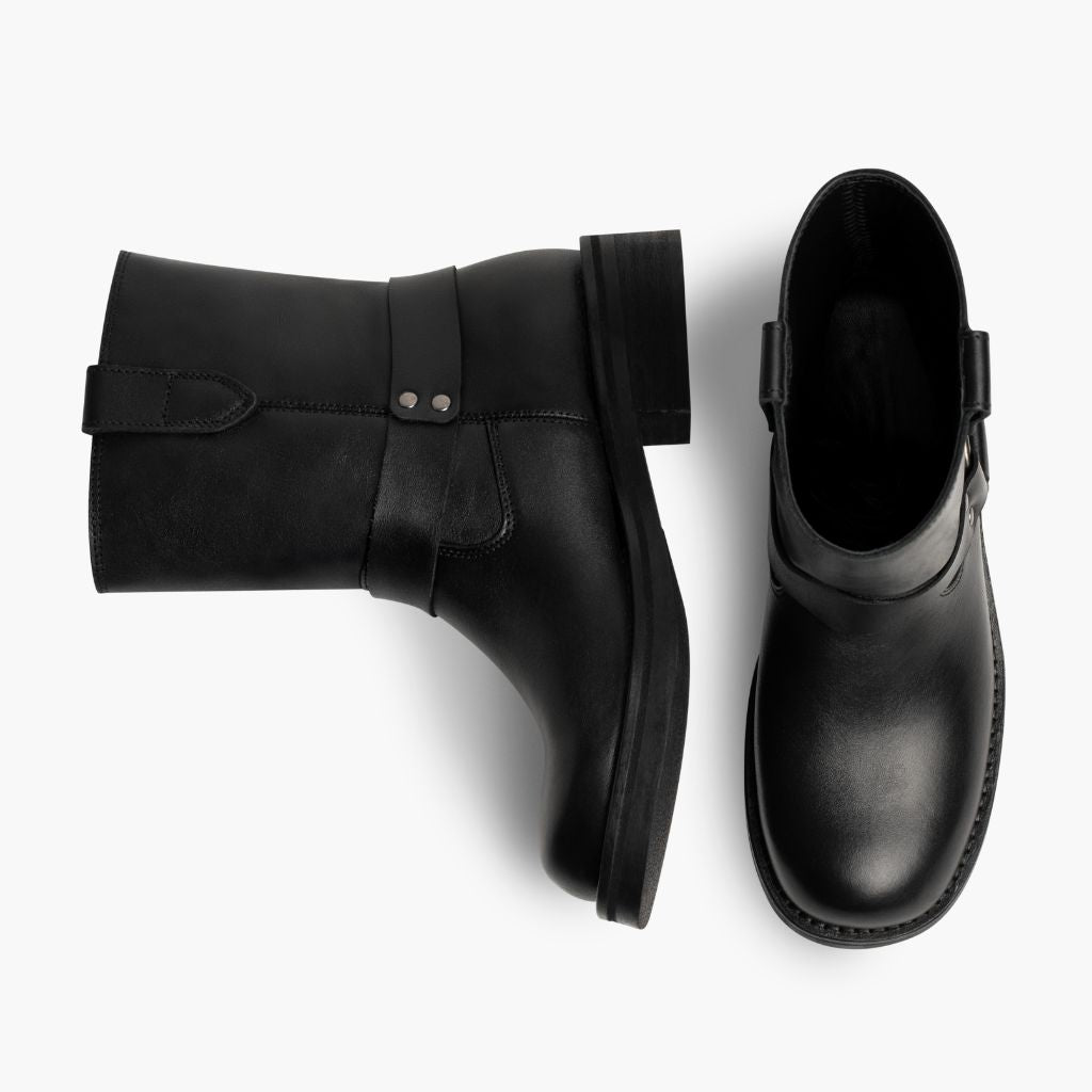 Outlaw Black Leather Boots - Reinforced Heel Counter & Precision Double-Row Stitching Detail