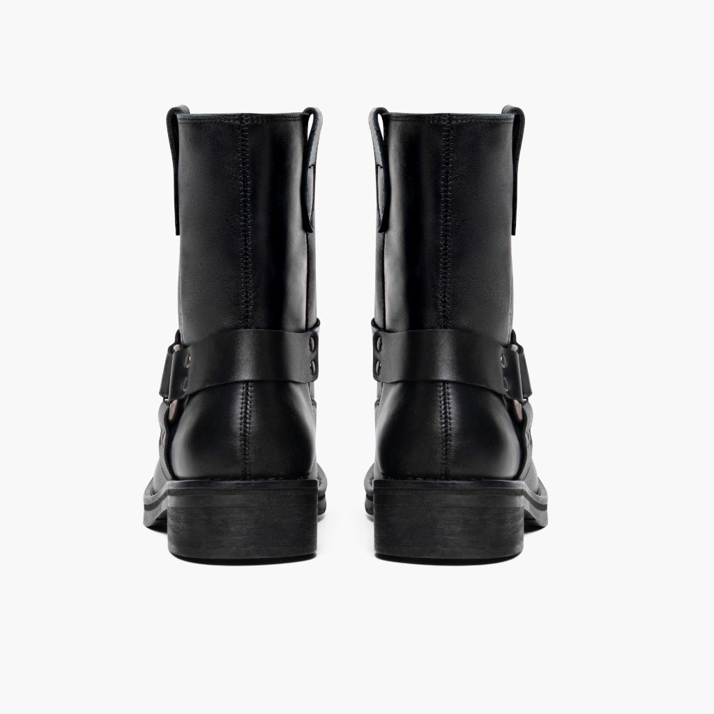 High-Traction Rubber Outsole & Lug Tread Pattern on Outlaw Black Leather Boots