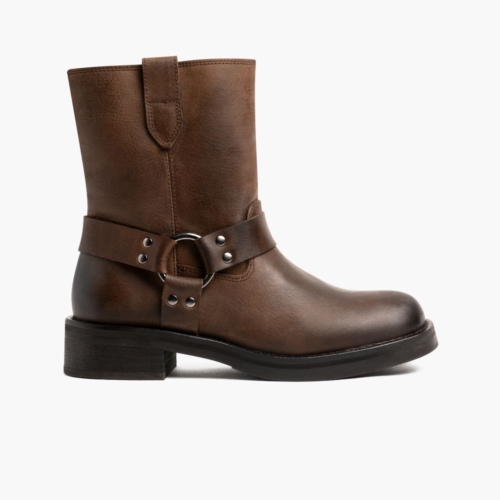 Outlaw Light Tobacco Leather Boots in Classic Full-Grain Leather - Lateral Side Profile View | Buy Online
