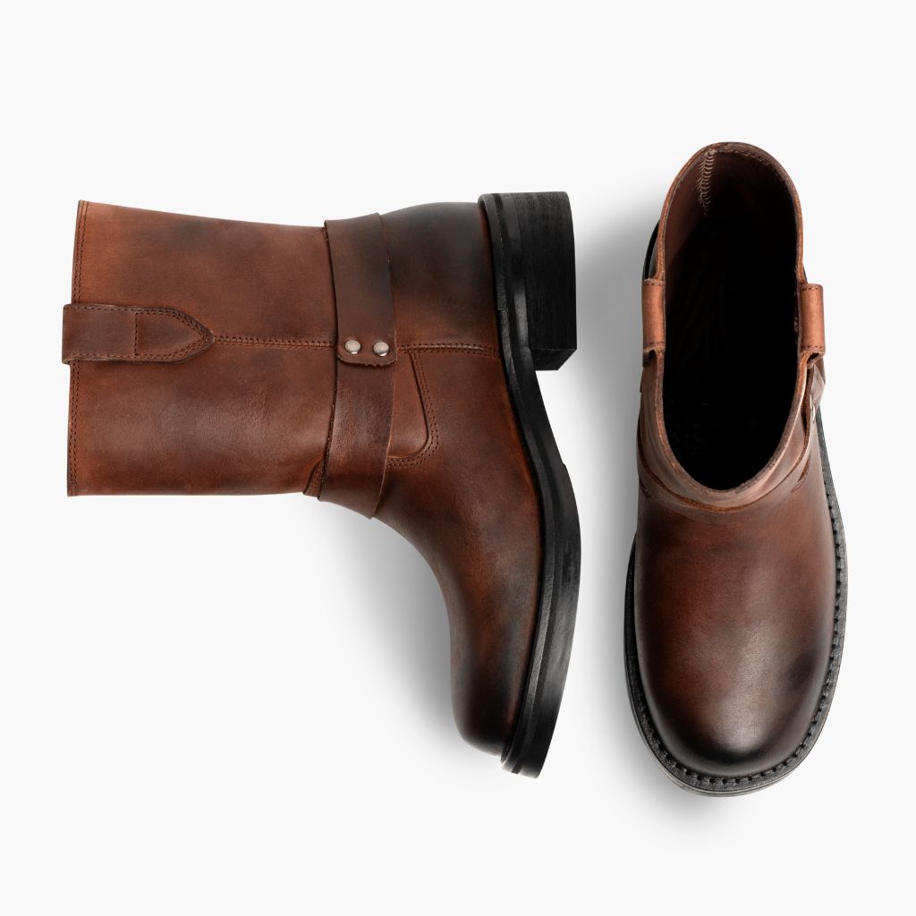 Outlaw Rust Brown Leather Boots - Reinforced Heel Counter & Precision Double-Row Stitching Detail