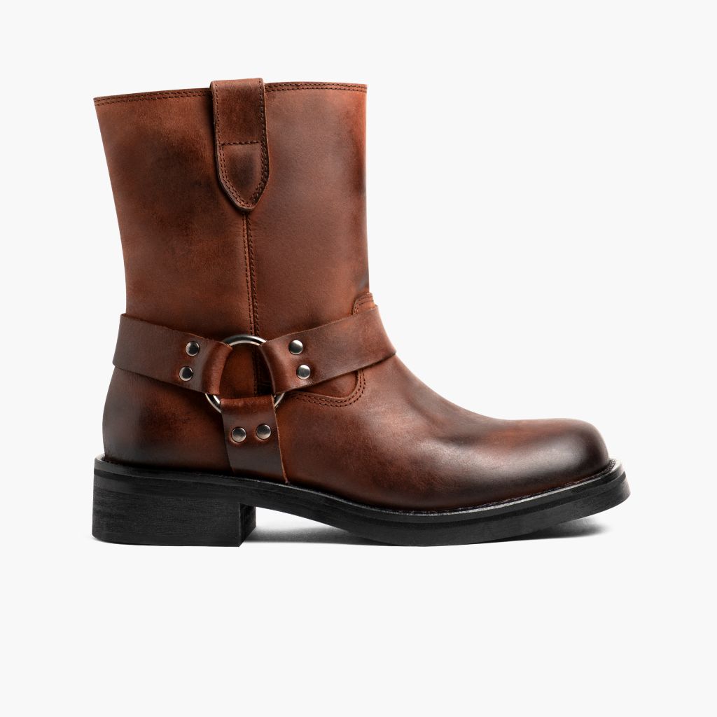 Outlaw Rust Brown Leather Boots in Brown Full-Grain Leather - Lateral Side Profile View | Buy Online