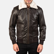 Close-Up Detail of Shirt with Removable Fur &amp; Zipper Hardware on Men's Airin G-1 Brun Bomberjakke i Skinn for Herre