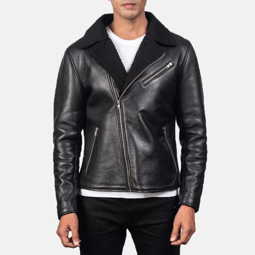 Men's Alberto Shearling Svart Skinnjakke for Herre - Lateral Side Profile View Showing Sleeve Cut &amp; Athletic Taper Fit