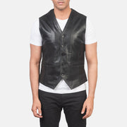 Close-Up Detail of Classic Collar &amp; 5 Button Hardware on Men's Auden Svart Skinnvest for Herre