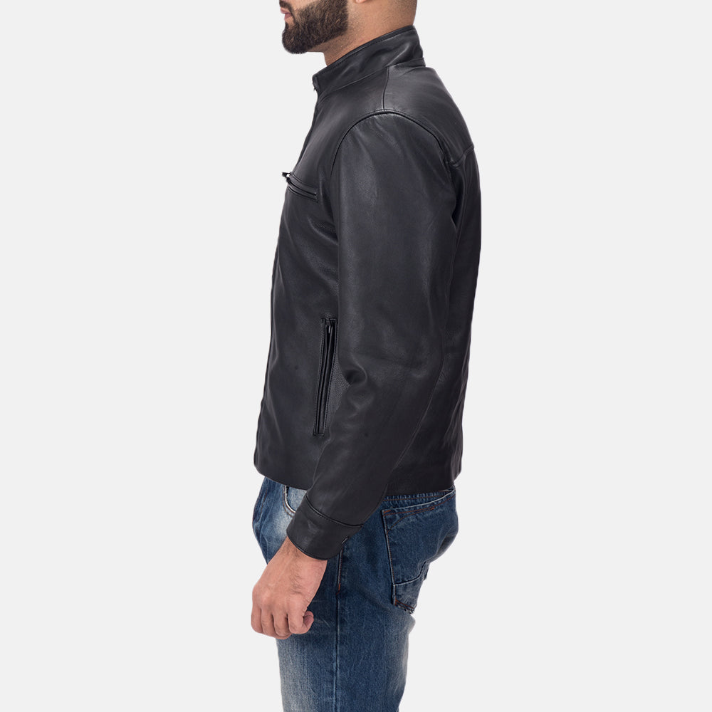 Austere Matte Svart Bikerjakke i Skinn for Herre - Lateral Side Profile View Showing Sleeve Cut &amp; Athletic Taper Fit