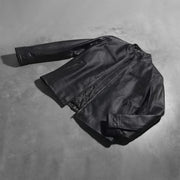 Button &amp; Hem Craftsmanship Construction Detail on Austere Matte Svart Bikerjakke i Skinn for Herre