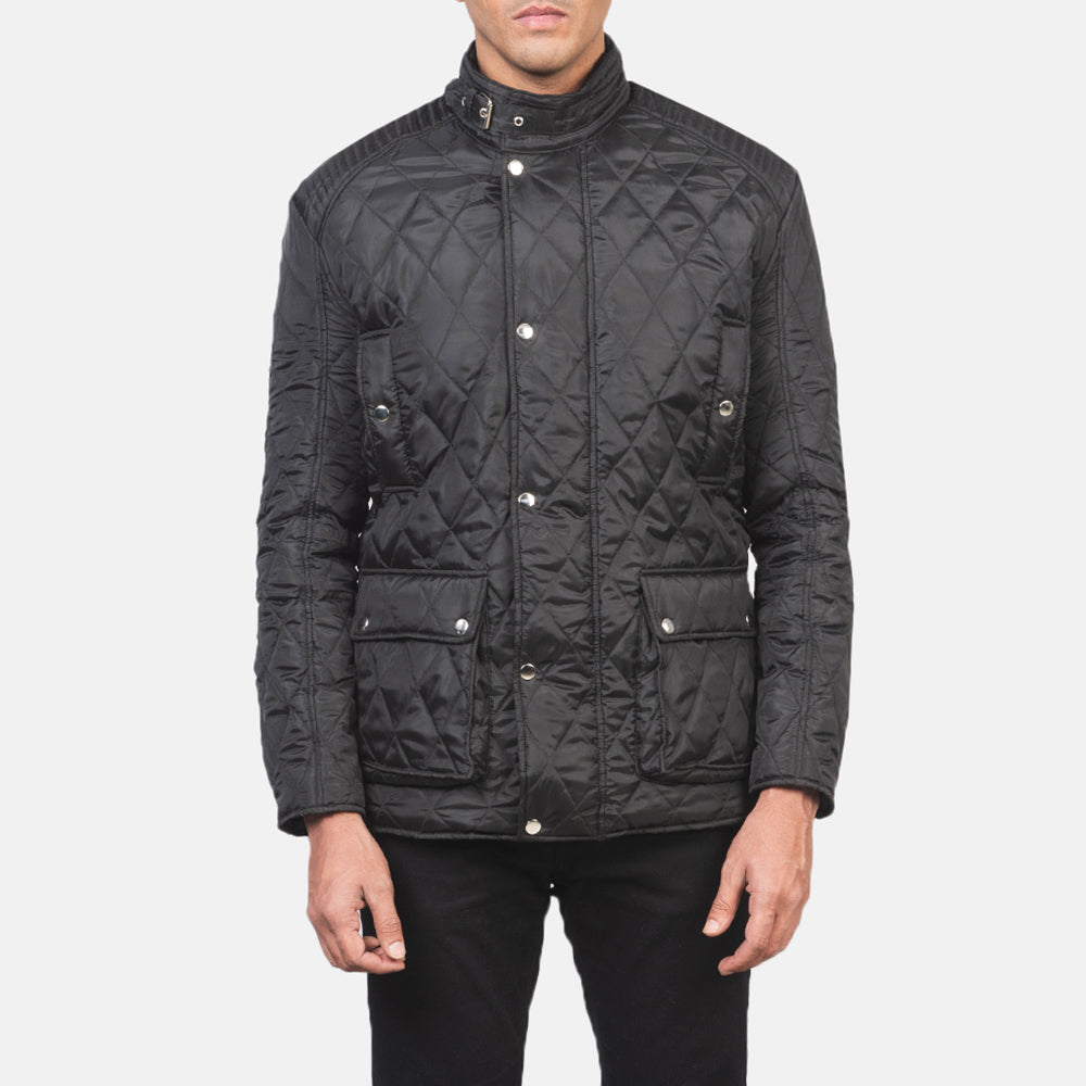 Close-Up Detail of Belted Band &amp; Button Hardware on Men's Barry Quilted Svart Windbreaker Skinnjakke for Herre