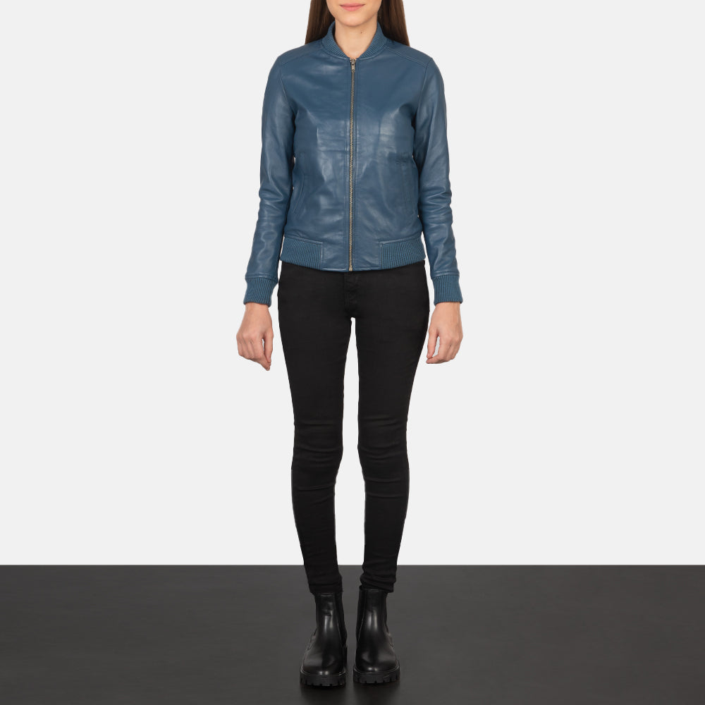Women's Bliss Blue Bomberjakke i Skinn for Kvinner - Lateral Side Profile View Showing Sleeve Cut &amp; Athletic Taper Fit