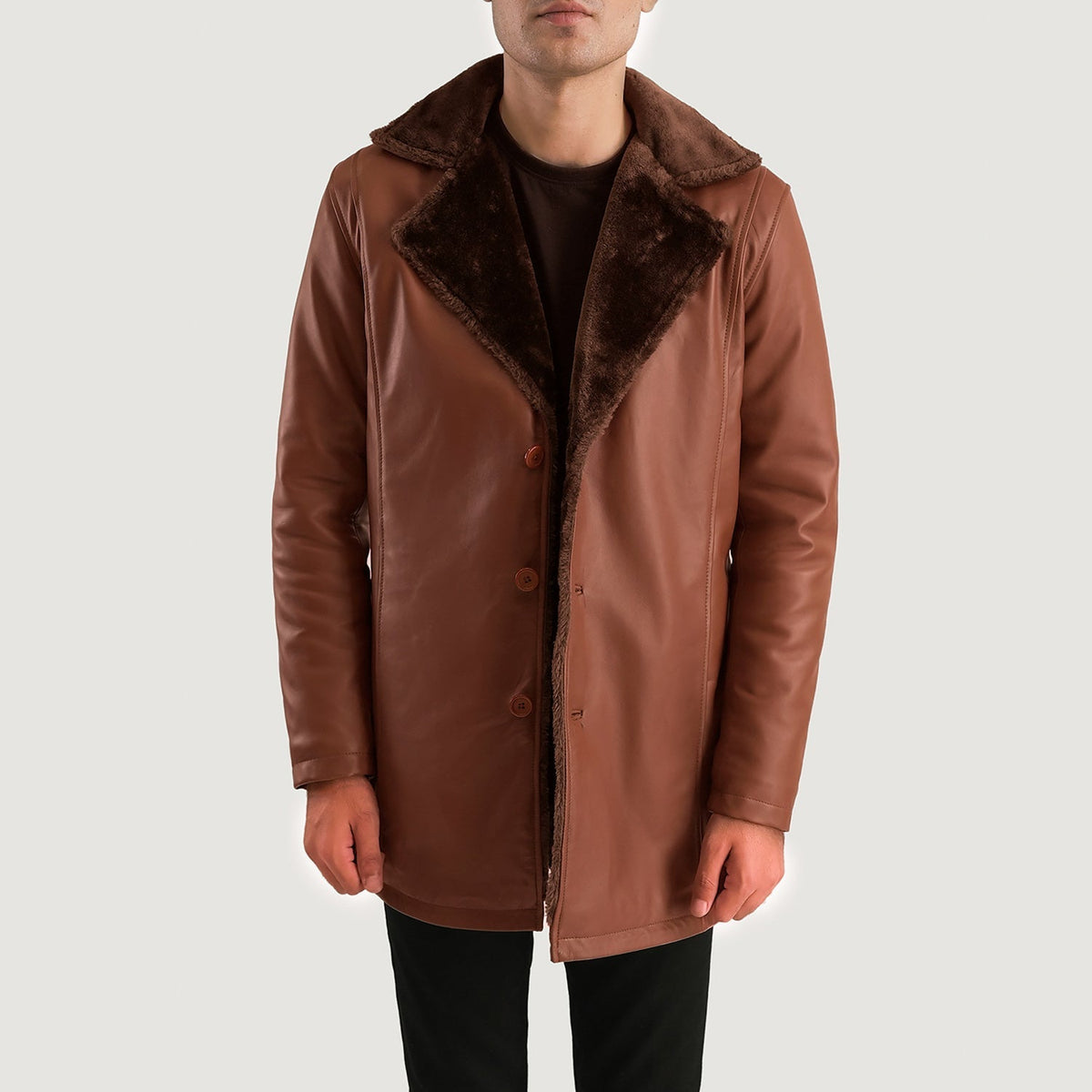 Close-Up Detail of Shirt &amp; Button Hardware on Men's Cinnamon Brun Leather Fur Skinnkåpe for Herre
