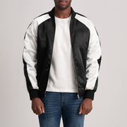 Clarke Svart Varsity Skinnjakke for Herre - Lateral Side Profile View Showing Sleeve Cut &amp; Athletic Taper Fit