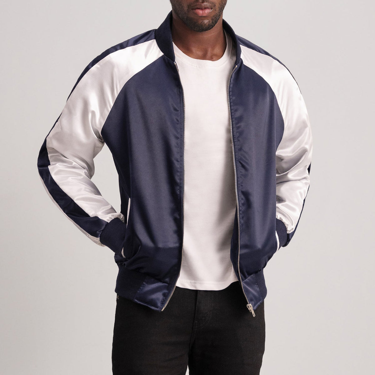Clarke Blue Varsity Skinnjakke for Herre - Lateral Side Profile View Showing Sleeve Cut &amp; Athletic Taper Fit