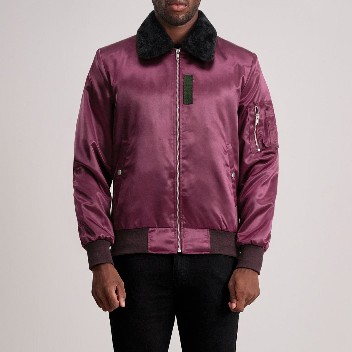 Clyde B-15 Maroon Bomberjakke i Skinn for Herre in Maroon Satin - Front Profile View &amp; Tailored Silhouette | Buy Online
