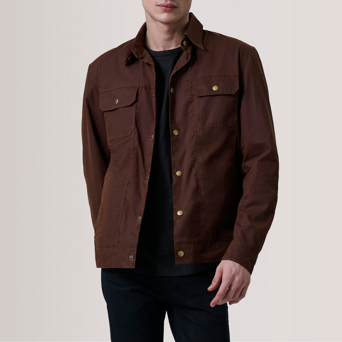 Colberto Brun Waxed Canvas Trucker Skinnjakke for Herre For Men in Brown Waxed Cotton Canvas - Front Profile View &amp; Tailored Silhouette | Buy Online