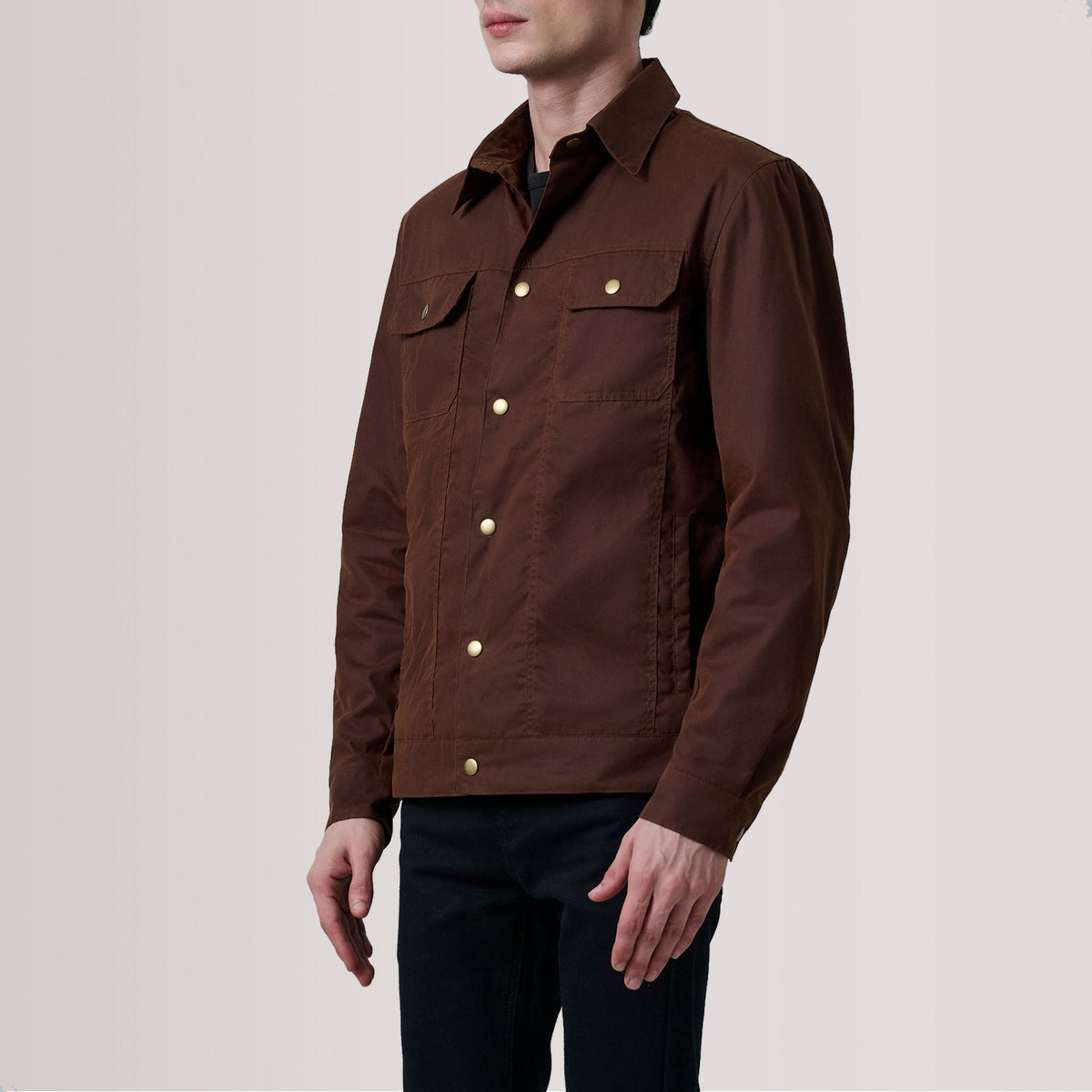 Colberto Brun Waxed Canvas Trucker Skinnjakke for Herre For Men - Lateral Side Profile View Showing Sleeve Cut &amp; Athletic Taper Fit