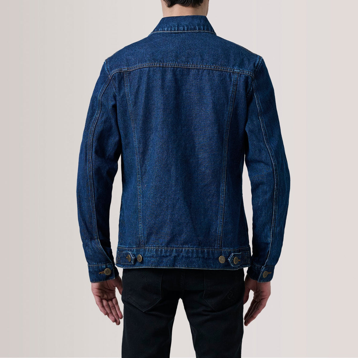 Close-Up Detail of Classic Collar &amp; Heavy-Duty Zipper Hardware on Conard Dark Blue Denim Trucker Skinnjakke for Herre For Men