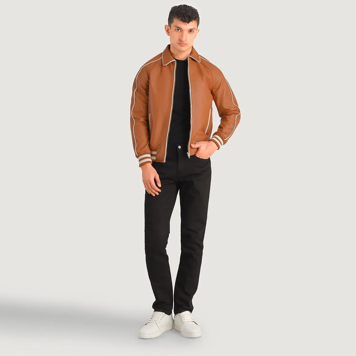Cooper Lys brun Brun Leather Varsity Skinnjakke for Herre in Tan Brown Sheepskin Leather - Front Profile View &amp; Tailored Silhouette | Buy Online