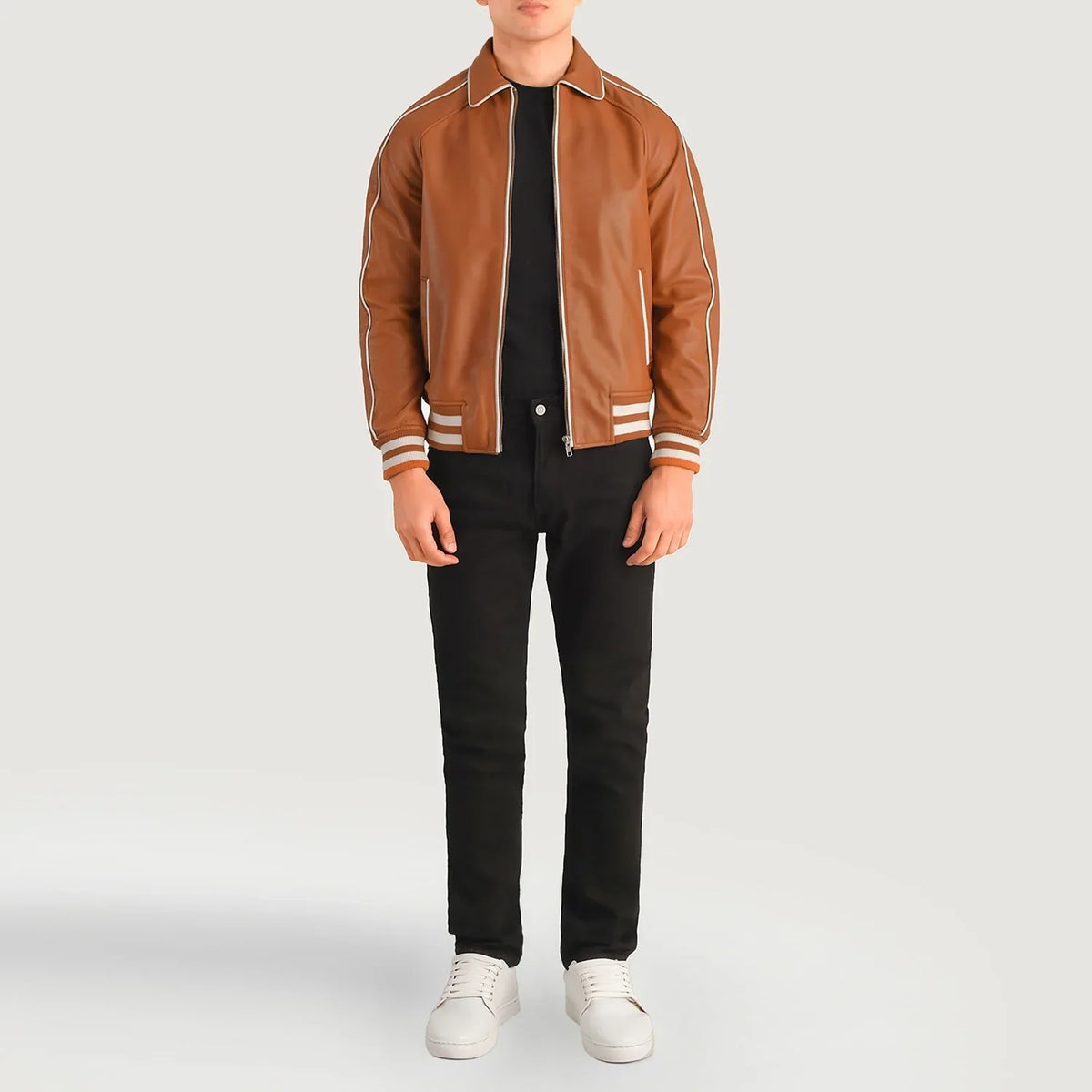 Cooper Lys brun Brun Leather Varsity Skinnjakke for Herre - Lateral Side Profile View Showing Sleeve Cut &amp; Athletic Taper Fit