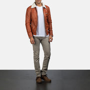 Men's Dan Frost Lys brun Saueskinnjakke for Herre - Lateral Side Profile View Showing Sleeve Cut &amp; Athletic Taper Fit
