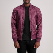 Danson Vattert Vinrød Varsity Skinnjakke for Herre - Lateral Side Profile View Showing Sleeve Cut &amp; Athletic Taper Fit
