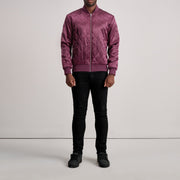 Close-Up Detail of Varsity &amp; Zipper Hardware on Danson Vattert Vinrød Varsity Skinnjakke for Herre