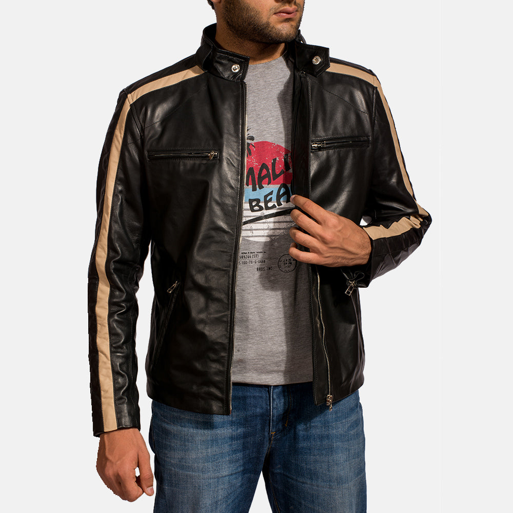 Men's Jack Svart Bikerjakke i Skinn for Herre - Lateral Side Profile View Showing Sleeve Cut &amp; Athletic Taper Fit