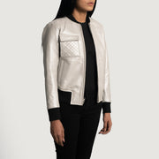 Women's Lana Silver Bomberjakke i Skinn for Kvinner - Lateral Side Profile View Showing Sleeve Cut &amp; Athletic Taper Fit