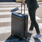 Urban Graphite Large Suitcase Zuna for Kvinner, detail view 1