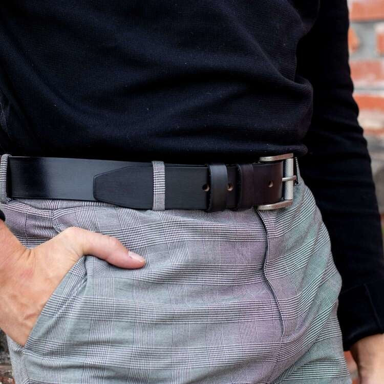 Aayden Full-Grain Leather Belt for Herre - Structured Side Profile Showing Gusset Depth &amp; Expansion Capacity