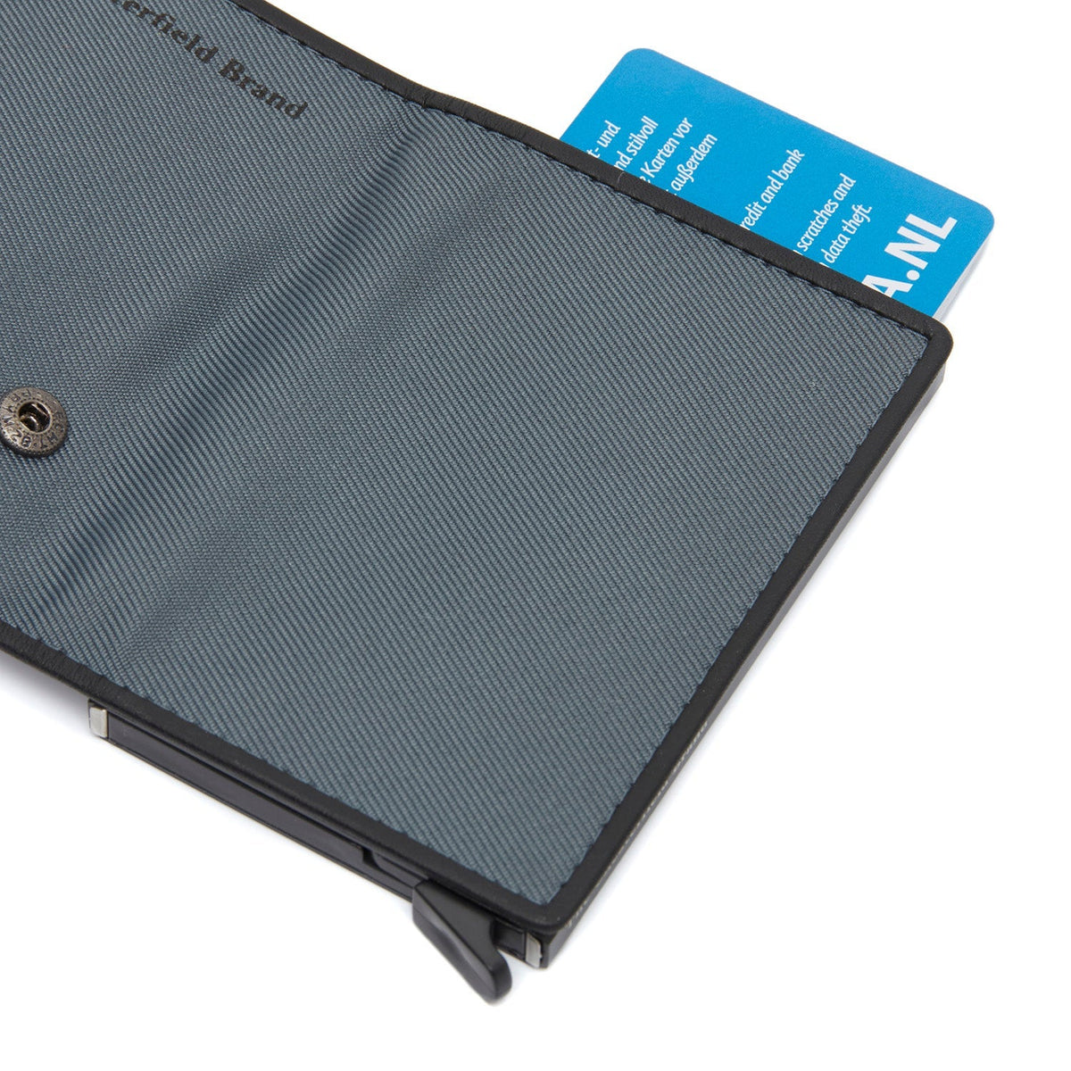 Solid Antique Brass Hardware &amp; Heavy-Duty Dual Zipper Detail on Delsbo Full-Grain Leather Card Holder for Kvinner