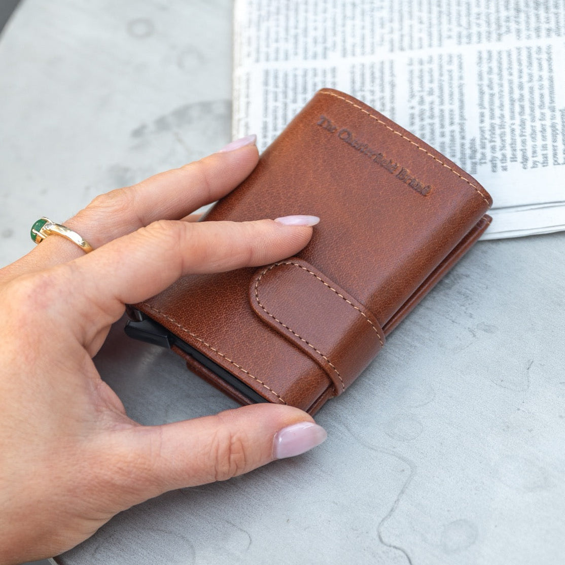 Mannheim Full-Grain Leather Card Holder for Kvinner – alternate product view 2