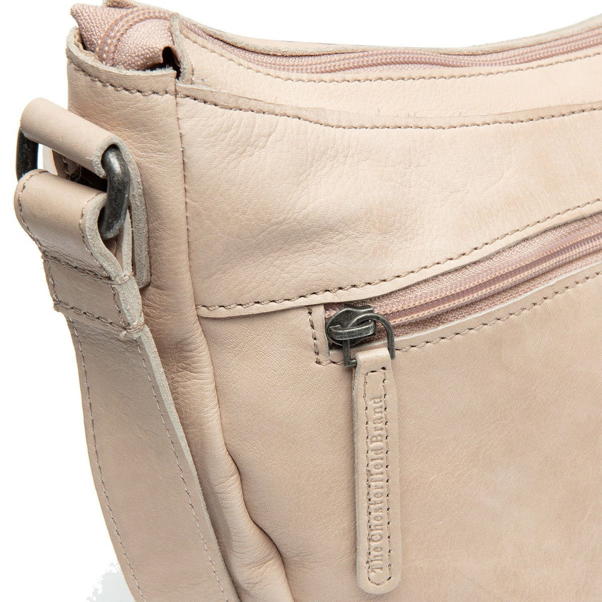
Solid Antique Brass Hardware & Heavy-Duty Dual Zipper Detail on Clarita Full-Grain Leather Crossbody Bag