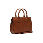 Styled Fit Perspective of Garda Full-Grain Leather Handbag for Kvinner on Model - Natural Daylight Drape