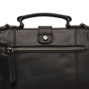 Rachael Full-Grain Leather Handbag for Kvinner - Lateral Side Profile View Showing Sleeve Cut &amp; Athletic Taper Fit