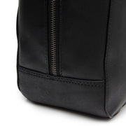 Solvin Full-Grain Leather Handbag for Kvinner - Lateral Side Profile View Showing Sleeve Cut &amp; Athletic Taper Fit