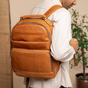 Austin Full-Grain Leather Laptop Backpack for Kvinner – alternate product view 2