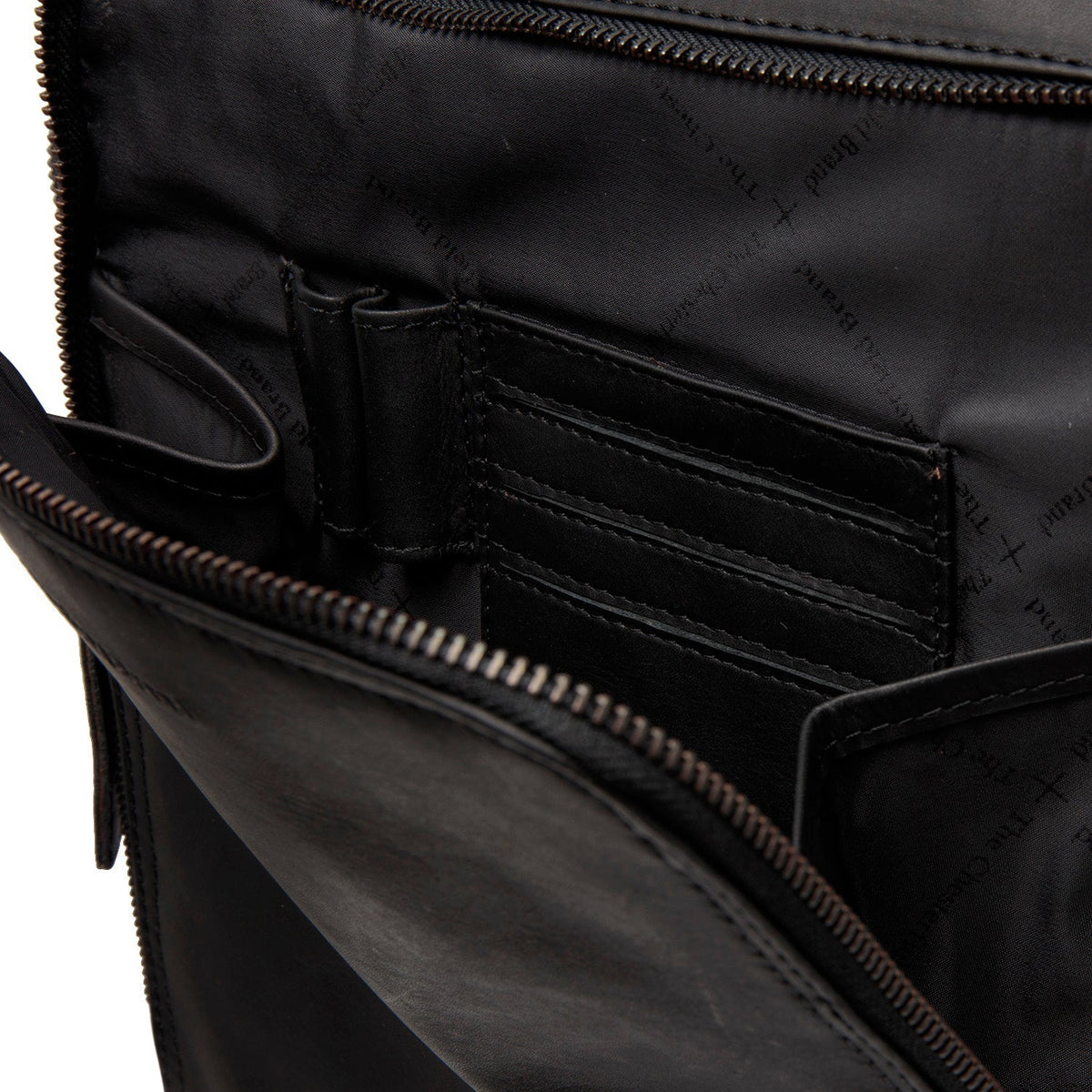 Solid Antique Brass Hardware &amp; Heavy-Duty Dual Zipper Detail on Jasper Full-Grain Leather Laptop Backpack for Kvinner