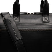 Solid Antique Brass Hardware &amp; Heavy-Duty Dual Zipper Detail on Levanto Full-Grain Leather Laptop Bag for Kvinner