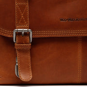 Solid Antique Brass Hardware &amp; Heavy-Duty Dual Zipper Detail on Veneto Full-Grain Leather Laptop Bag for Kvinner