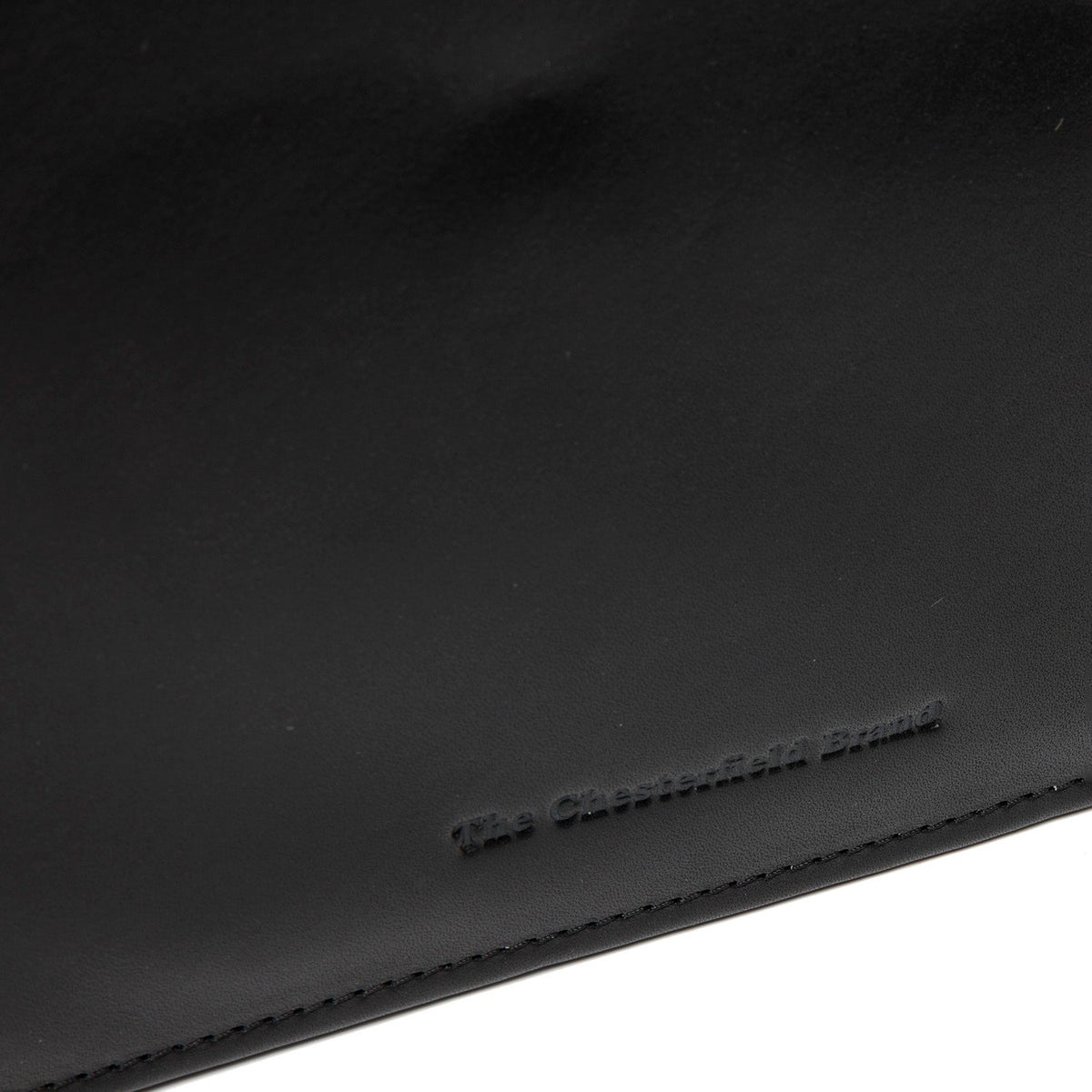 Close-Up Detail of Classic Collar &amp; Heavy-Duty Zipper Hardware on Leather Portfolio Moreton for Kvinner