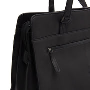 100% Full-Grain Wax Pull-Up 100% Full-Grain Leather Grain Texture & Handcrafted Patina Detail