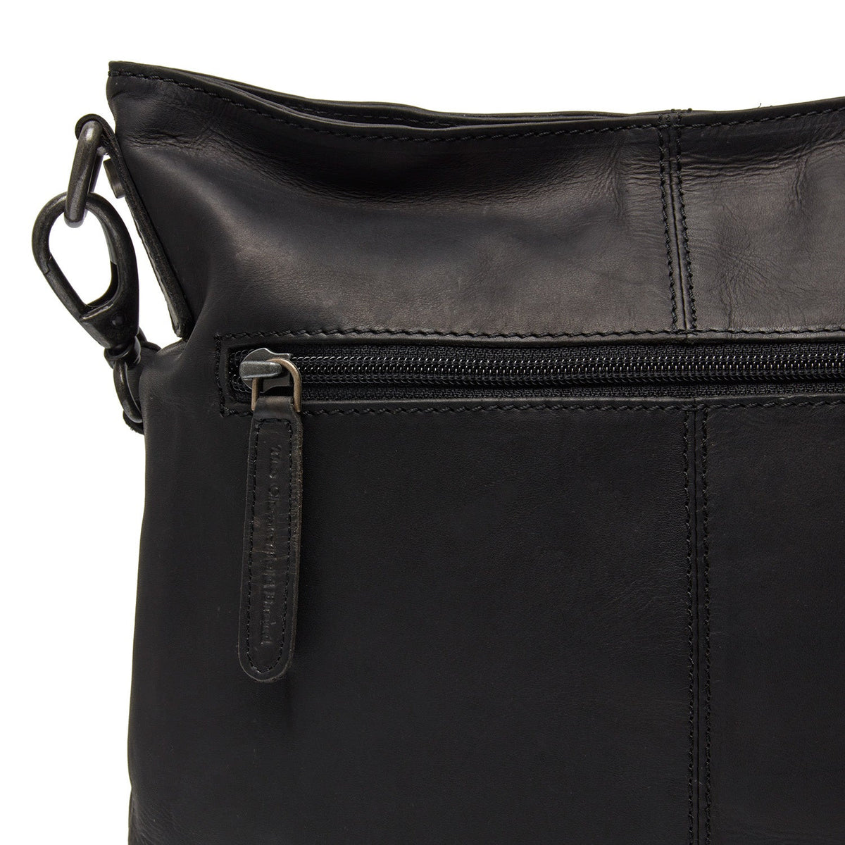 Solid Antique Brass Hardware &amp; Heavy-Duty Dual Zipper Detail on Jen Full-Grain Leather Shoulder Bag for Kvinner