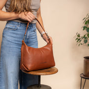 Skara Full-Grain Leather Shoulder Bag for Kvinner – alternate product view 3