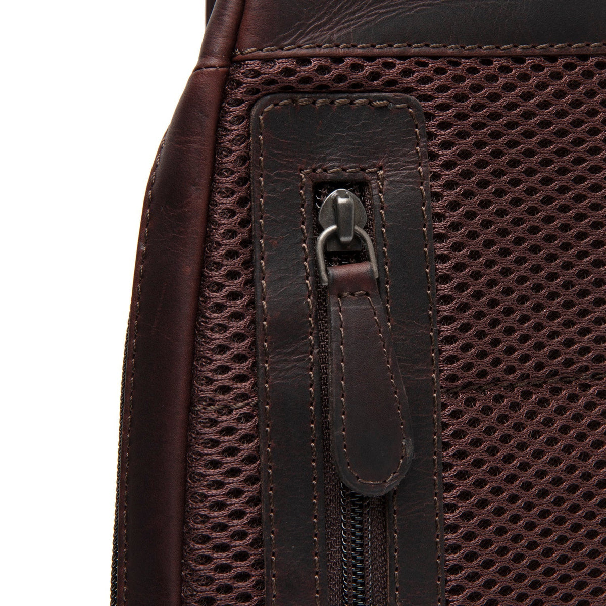 Brown Leather Sling Bag Bowey for Kvinner, detail view 4