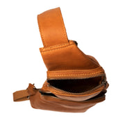 Cognac Leather Sling Bag Logan for Kvinner, detail view 4