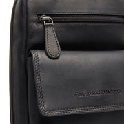 Leather Sling Bag Turelle for Kvinner - Structured Side Profile Showing Gusset Depth &amp; Expansion Capacity