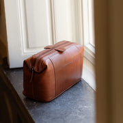 Biassa Full-Grain Leather Toiletry Bag for Kvinner – alternate product view 2