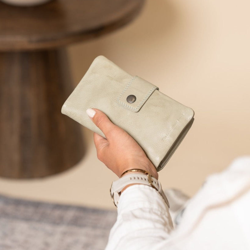 Fresno Full-Grain Leather Wallet for Kvinner