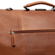 Solid Antique Brass Hardware &amp; Heavy-Duty Dual Zipper Detail on Corfu Full-Grain Leather Weekender Bag for Kvinner