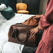Liam Full-Grain Leather Weekender Bag for Kvinner – alternate product view 3